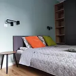 Bohema Praga Apartments, Metro Szwedzka, Near Old Town