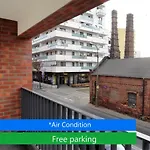 Apartmán Bohema Praga Apartments, Metro Szwedzka, Near Old Town *