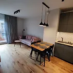 Bohema Praga Apartments, Metro Szwedzka, Near Old Town Apartment