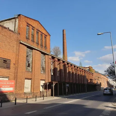 Bohema Praga Apartments, Metro Szwedzka, Near Old Town Apartamento *