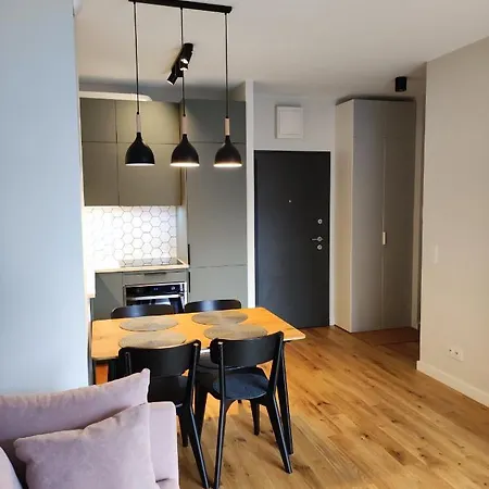 Bohema Praga Apartments, Metro Szwedzka, Near Old Town Apartamento