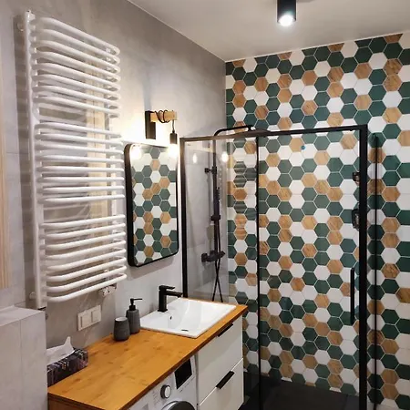 Bohema Praga Apartments, Metro Szwedzka, Near Old Town